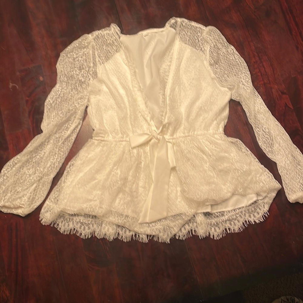 White lace peplum top, deep V neck, size medium